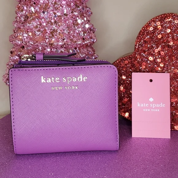 ๐HP๐Kate Spade ๐NWT๐ Small L-Zip Bifold Wallet in Purple!๐๐๐ - Picture 1 of 10